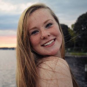 Meet your Posher, Olivia